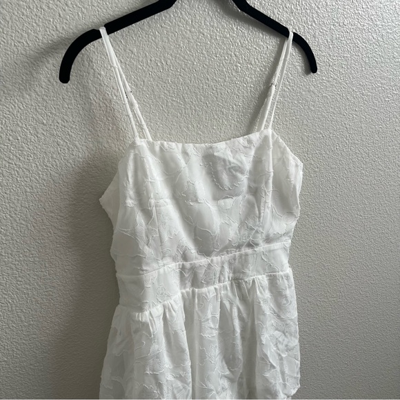 NWT Lulus Grace and Beauty White Burnout Floral Print Tiered Dress LG - Picture 6 of 13